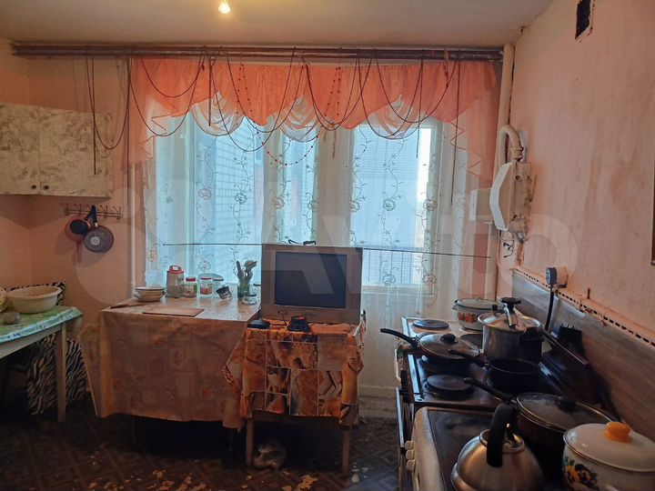 Комната 13 м² в 5-к., 5/9 эт.