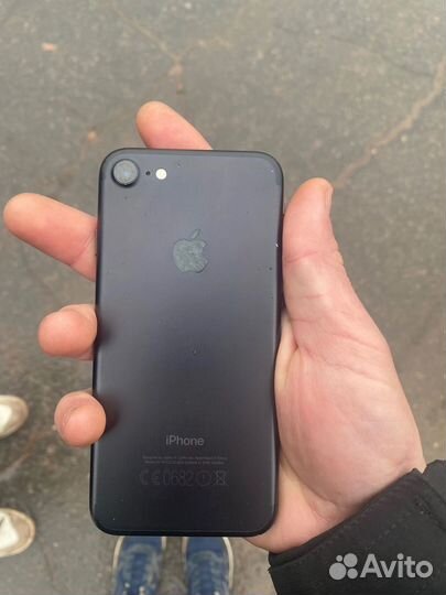 iPhone 7, 32 ГБ