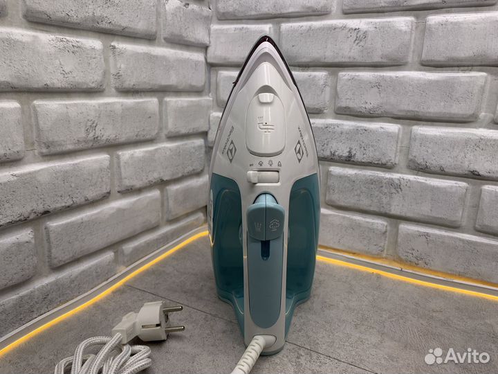 Утюг Electrolux EDB5230