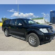 Nissan Navara 2.5 AT, 2013, 122 000 км, с пробегом, цена 2 100 000 руб.