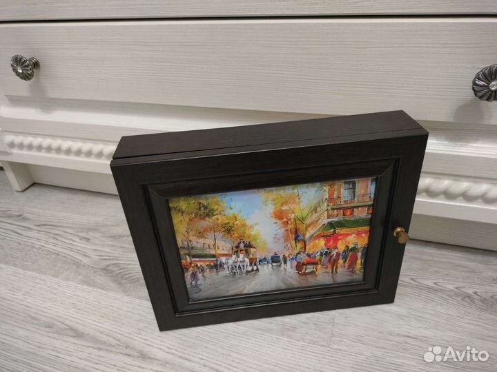 Ключница настенная из дерева