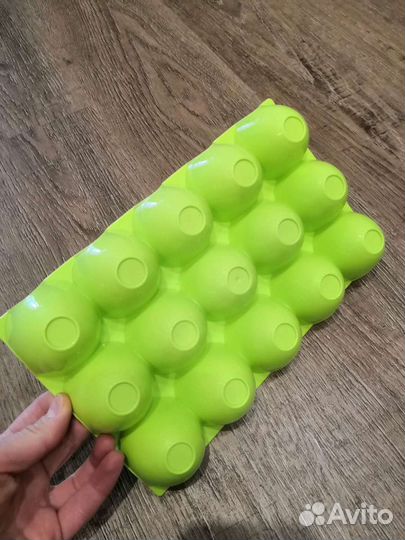 Ячейки/подставка для яиц в холодильник