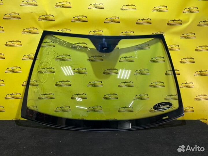 Стекло переднее Mercedes 203 W203 M272.960 2006