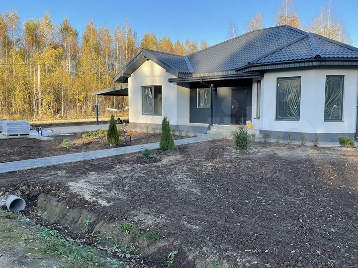 Дом 161,4 м² на участке 7,7 сот.