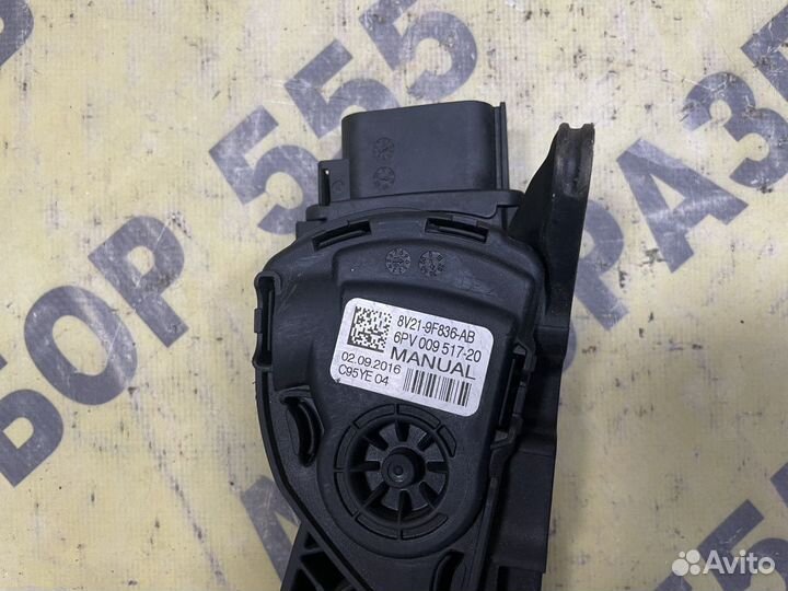 Педаль газа Ford Fiesta