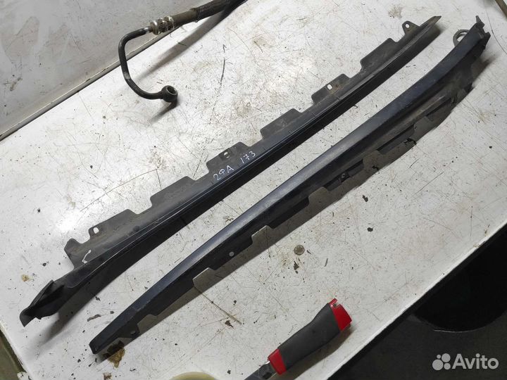 Молдинг лобового стекла fiat albea