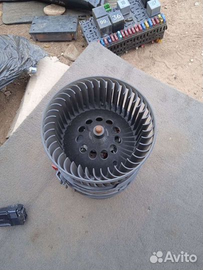 Мотор отопителя от Рено Сценник 3