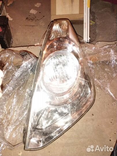 Фара на hyundai grand starex