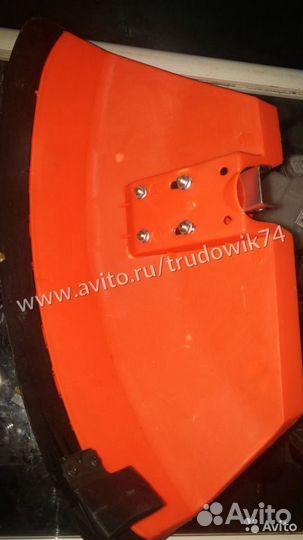 Кожух с сборе на триммеры