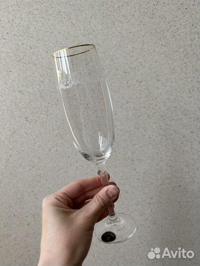 4 бокала для шампанского