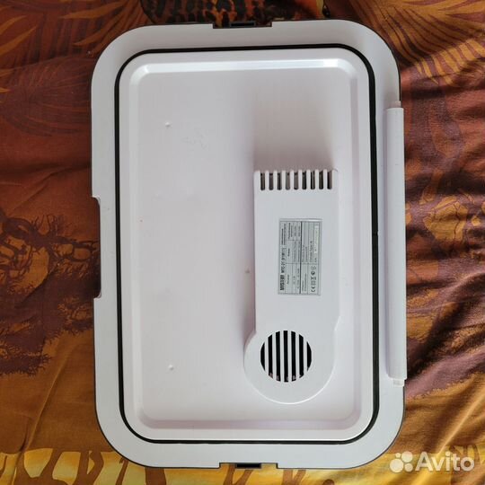 Продам дорожный холодильник