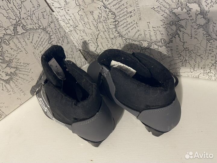 Ботинки лыжные детские