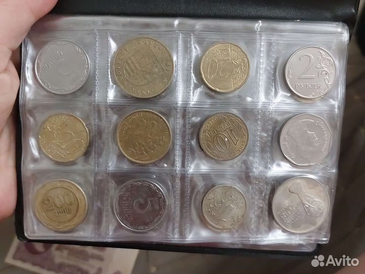 Монеты и купюры