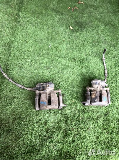 Суппорт задний правый Ауди ку5 / Audi q5