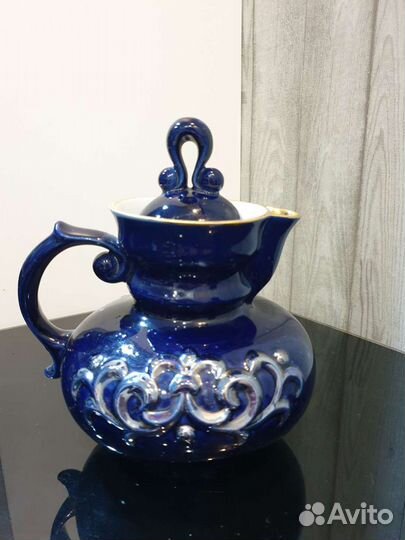 Кувшин фарфоровый