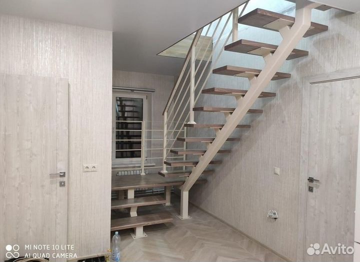 Лестница на металлическом каркасе