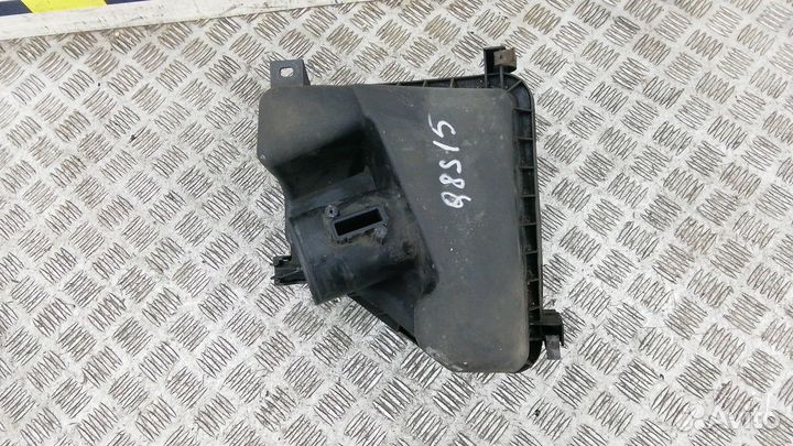 Корпус воздушного фильтра Toyota Avensis 3 (T270)