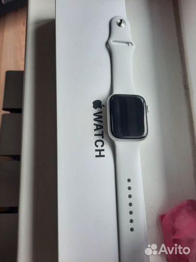 Часы apple watch se2 44 mm 2023