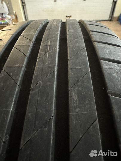 Bridgestone Turanza T005 235/55 R19