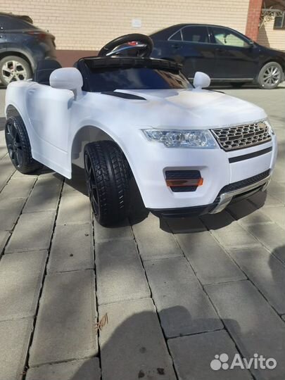 Детский электромобиль