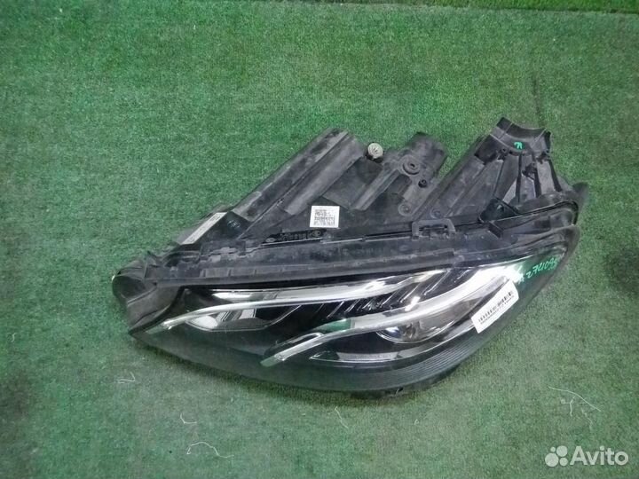 Фара левая Mercedes-Benz E-Class