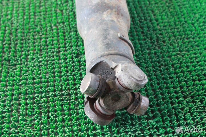 Кардан задний Chevrolet Suburban GMT400