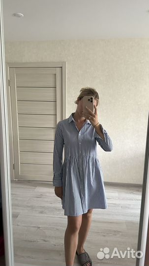 Платье с длинным рукавом