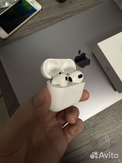 AirPods 3 MagSafe