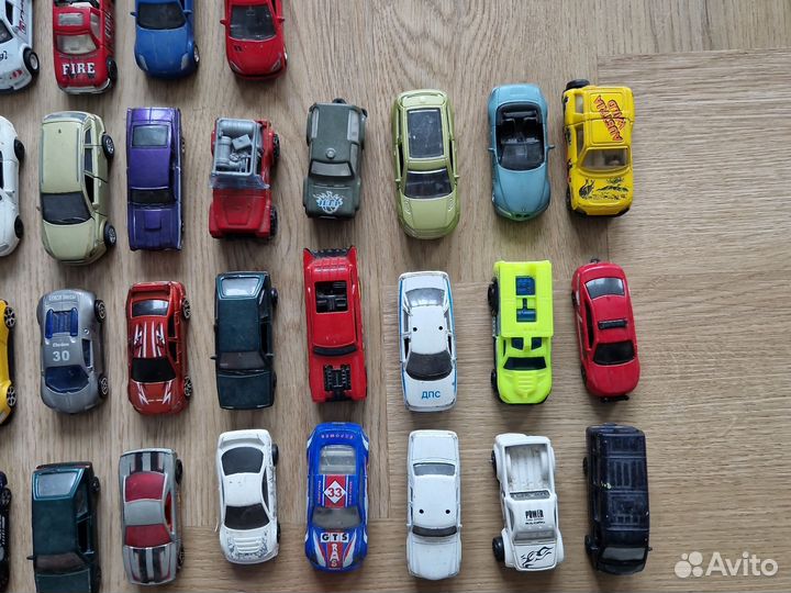 Модели автомобилей и танк 1/120 и 1/87 лот