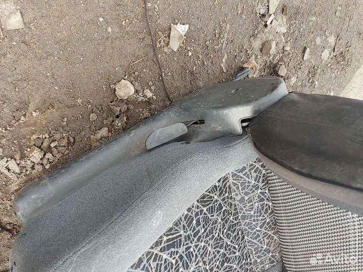 Сиденья передние правое, левое Шевроле Ланос