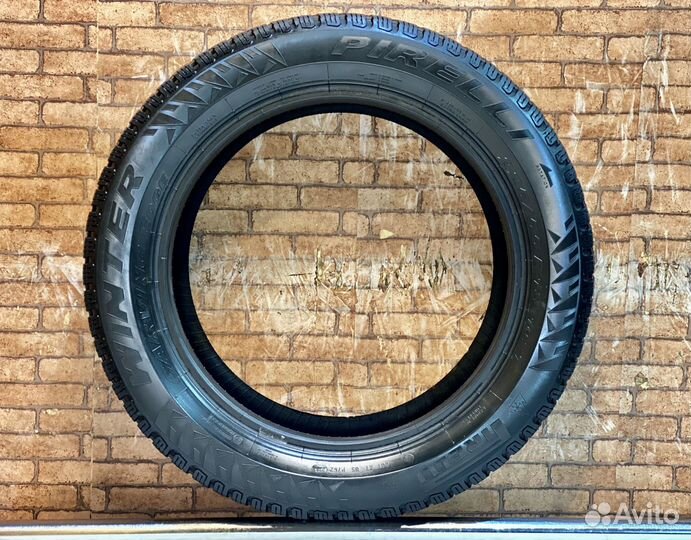 Pirelli Winter Carving Edge 225/55 R18