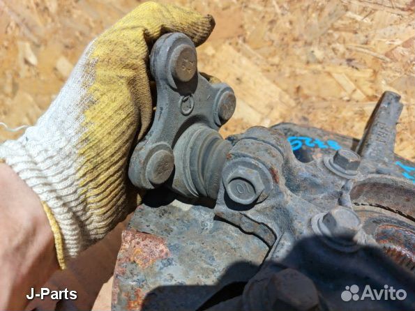 Кулак в сборе передний Киа Спортейдж 4