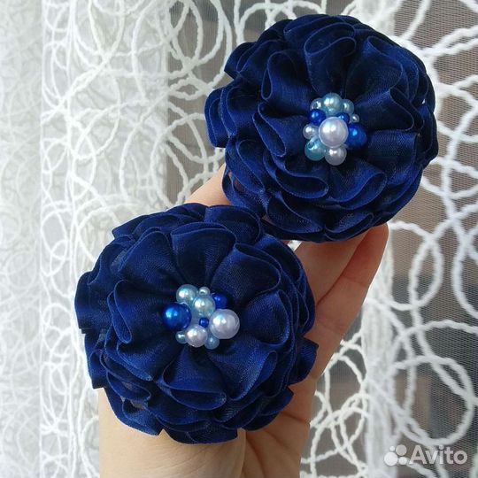 Белые бантики-резиночки для волос