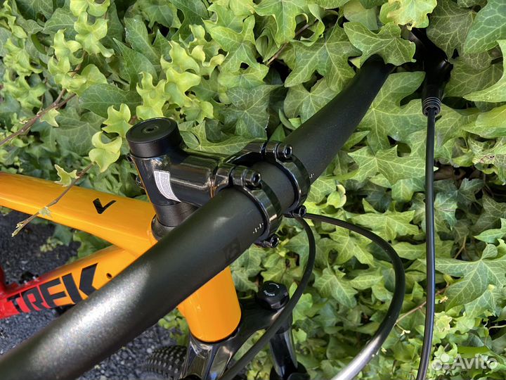 Велосипед Trek marlin 7 29 Marigold to Radioactive