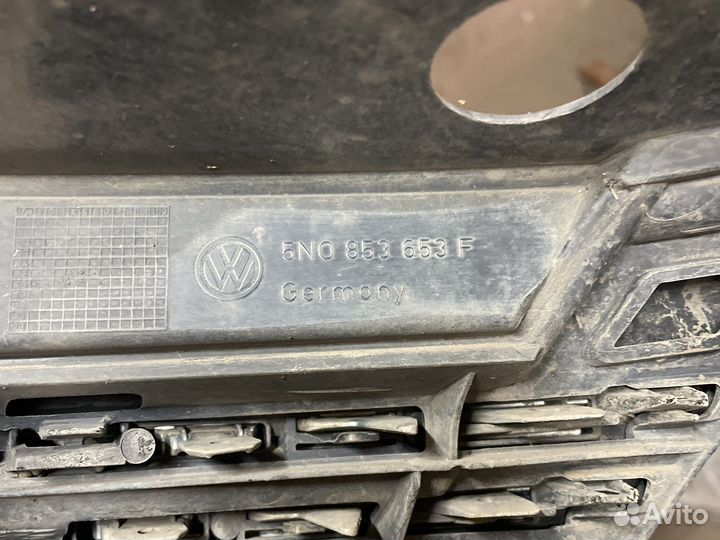 Решетка радиатора tiguan 1