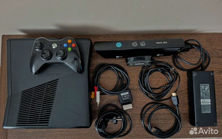 Xbox 360 с кинектом и играми