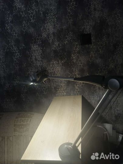 Настольный светильник