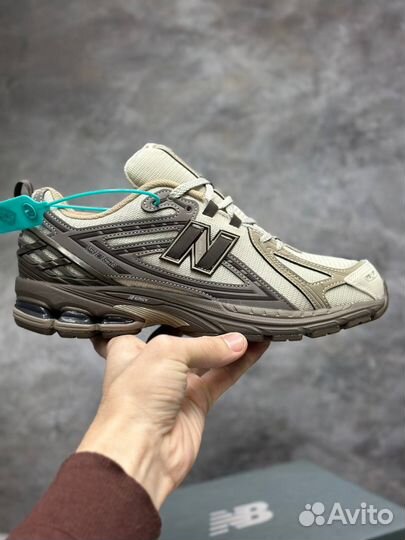 Кроссовки New Balance 1906R