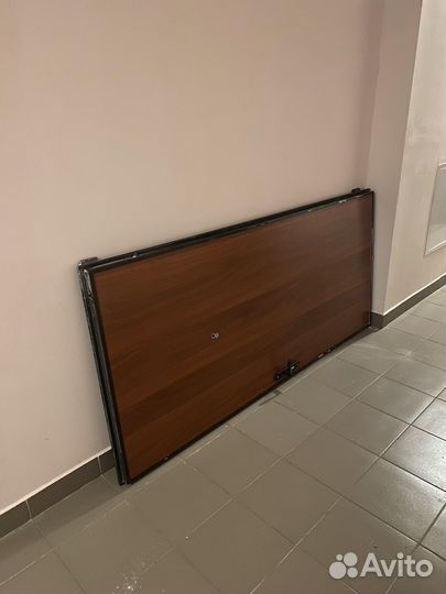 Дверь входная металлическая б/у