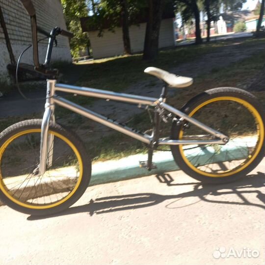 Трюковой велосипед bmx