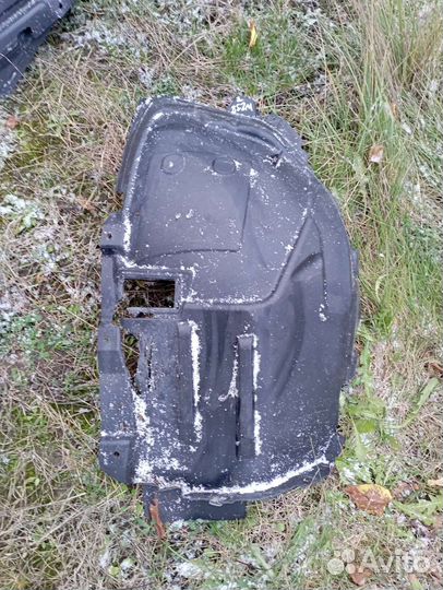 Mersedes E W213 W238 подкрылок правый