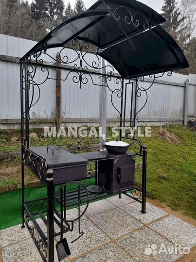 Мангал с крышей