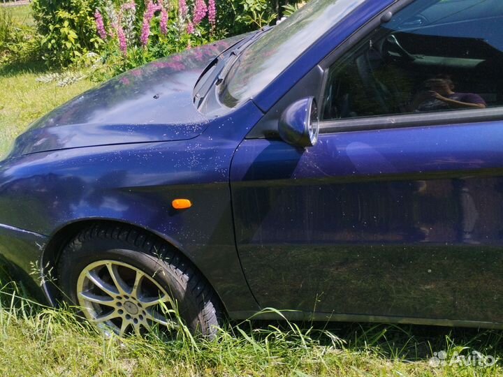 Alfa Romeo 147 2.0 МТ, 2003, 154 000 км