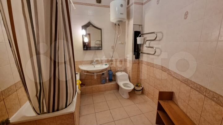 2-к. квартира, 74,4 м², 9/10 эт.