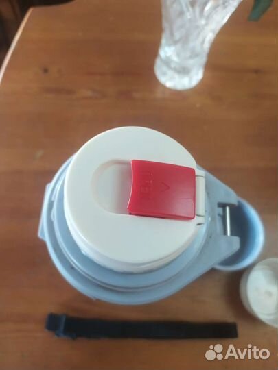 Термос 2 х литровый