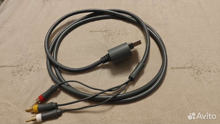 Xbox 360 гарнитура и композитный av кабель ориг