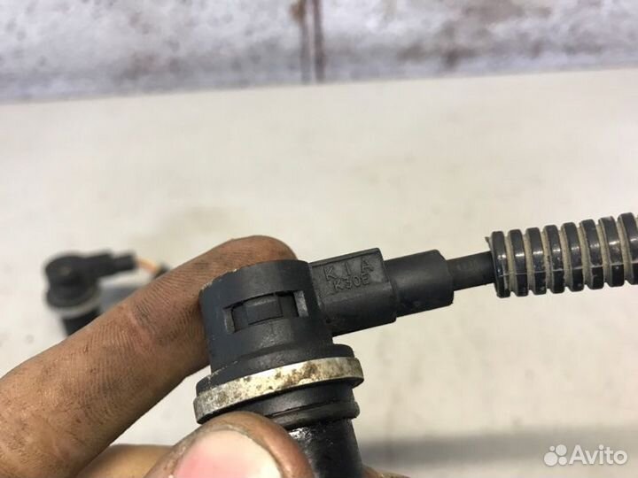 Датчик распредвала Kia Spectra седан 1.6 2006