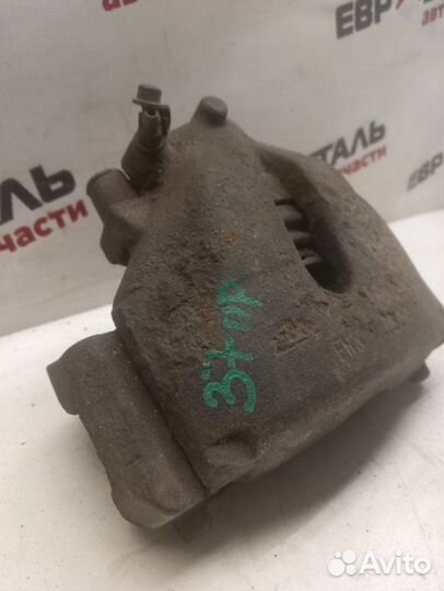 Суппорт тормозной передний правый Opel Vectra B