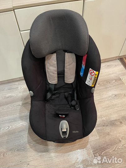 Автокресло Maxi Cosi Milo Fix