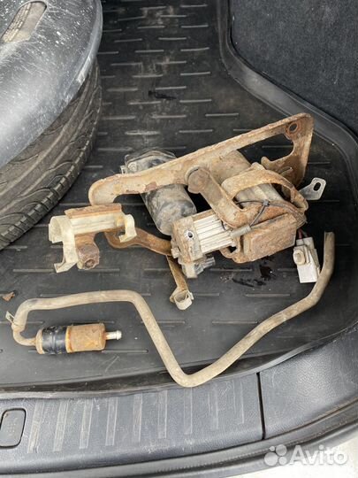 Компрессор пневмоподвески Lexus RX